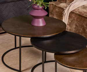 Alternative view of Set de tables basses Xaro en aluminium doré/noir – 75 cm