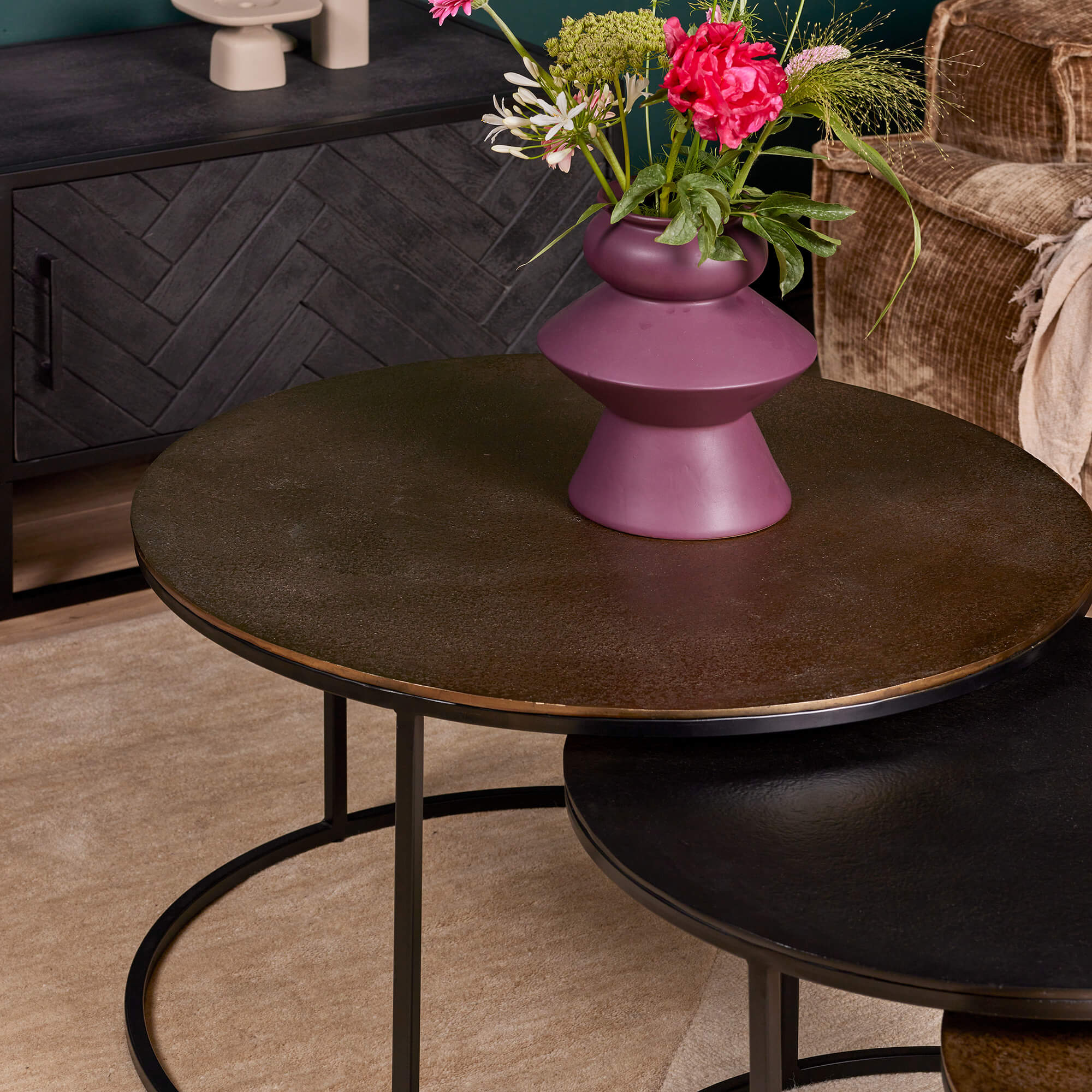Set de tables basses Xaro en aluminium doré/noir – 75 cm – Image 3