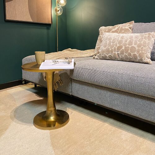 Table basse Amara en aluminium doré – 45 cm