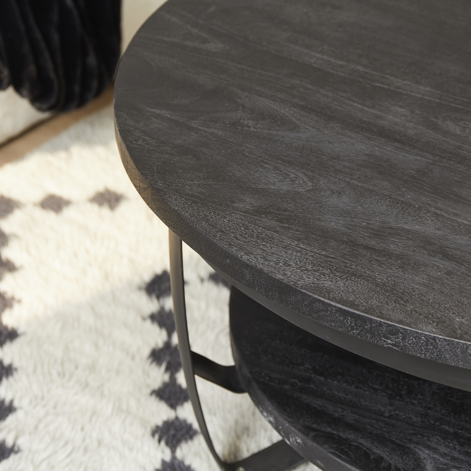 Table basse ronde Paras en bois de manguier noir – 70 cm – Image 2