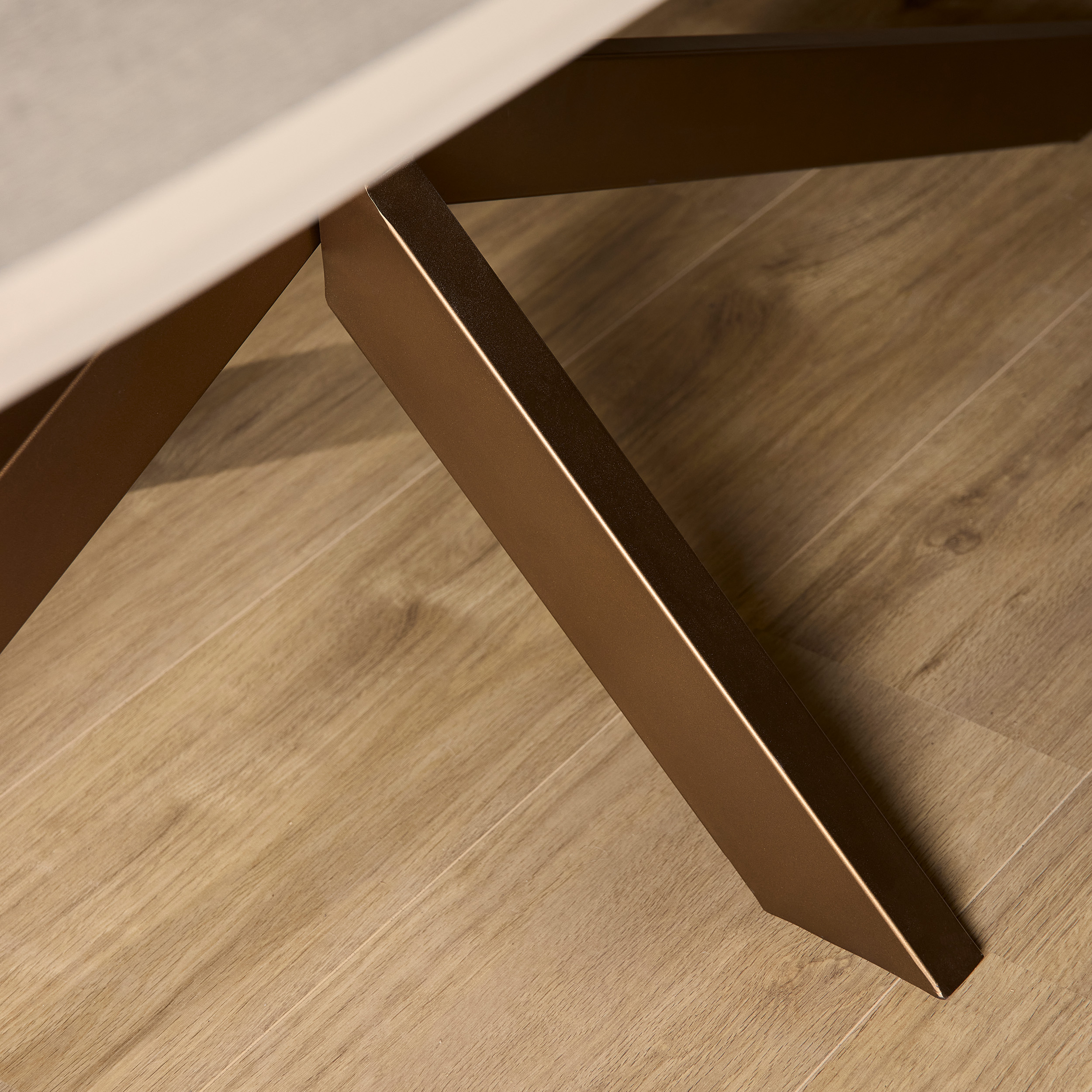 Table à manger ovale danoise Madison en bois de manguier finition sable – 160 cm – Image 6