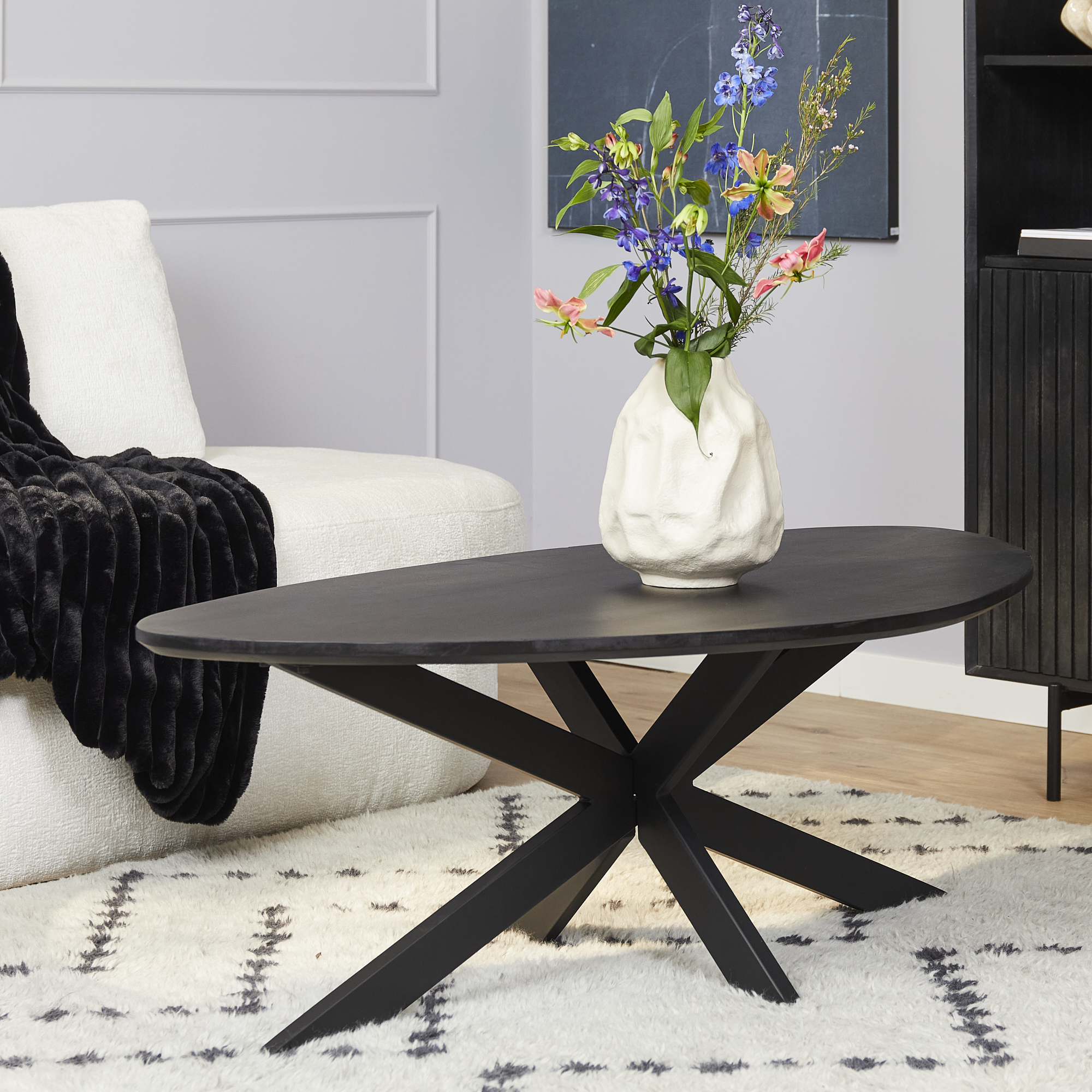 Table basse New York en bois de manguier noir – 130 cm