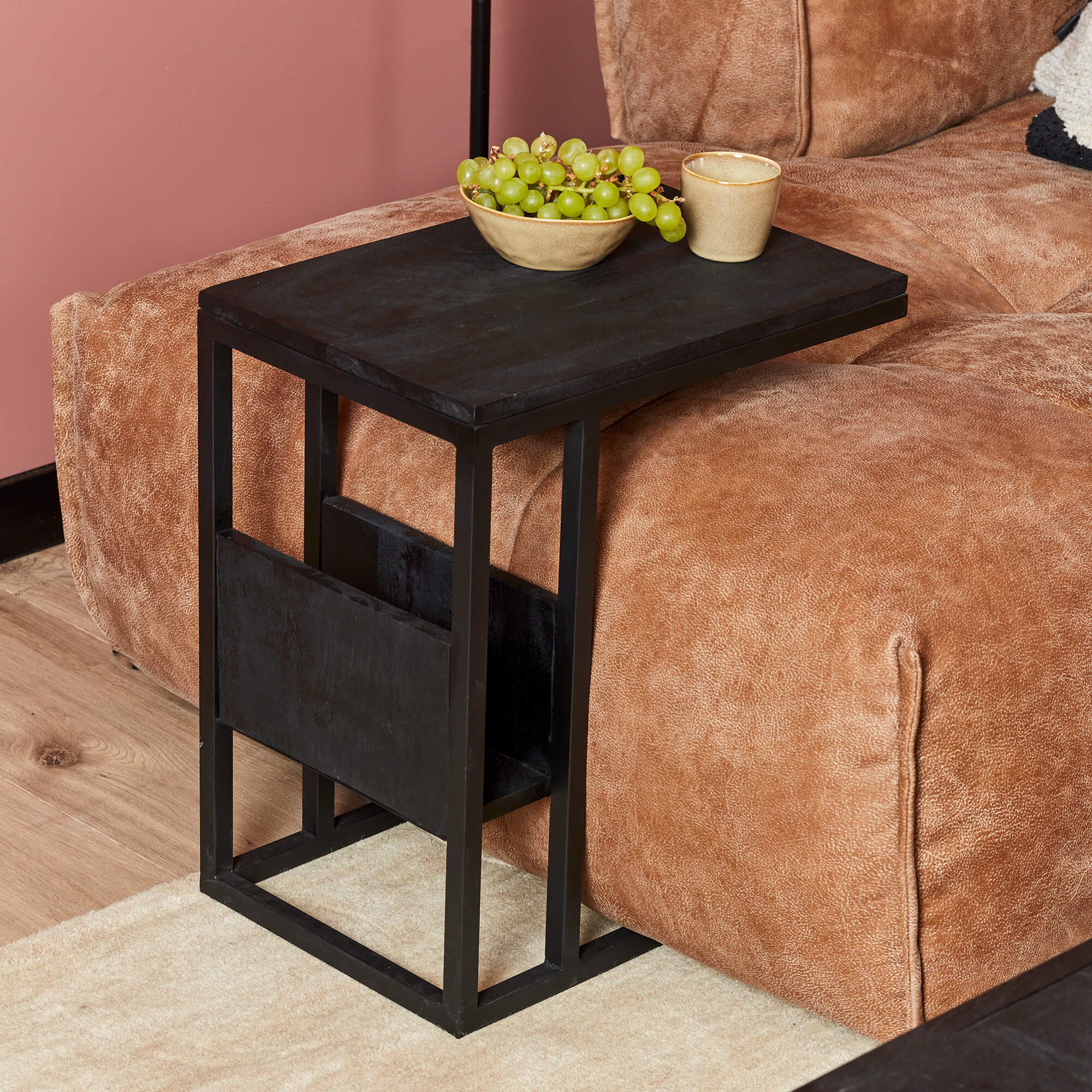 Table basse en bois de manguier noir – 53 cm